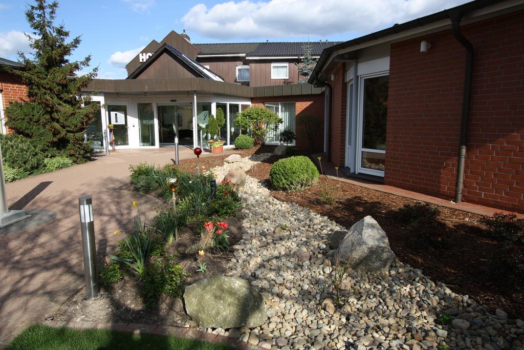 Hotel Jott Wolfsburg-Sandkamp Exterior photo